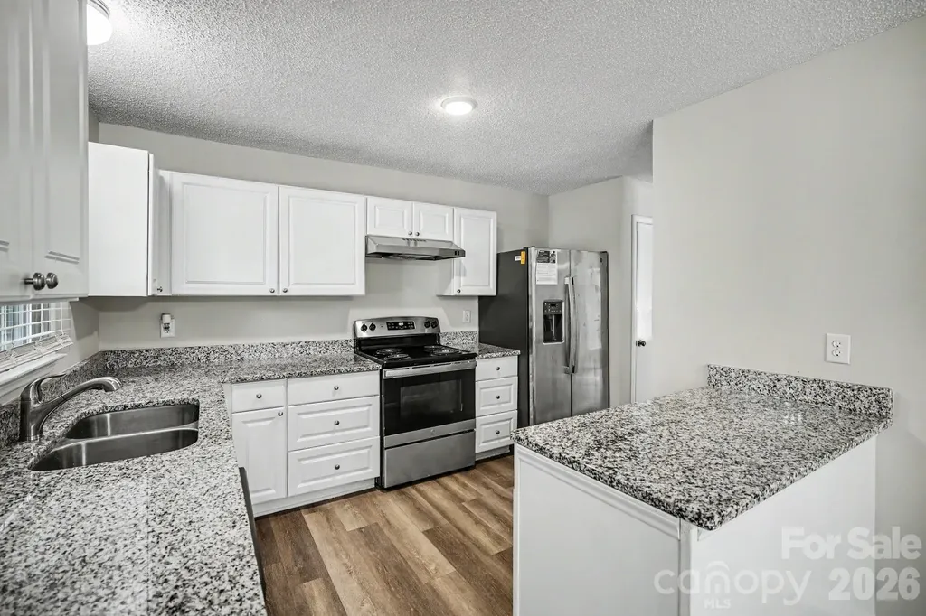 1530 Teddington Drive Charlotte NC 28214