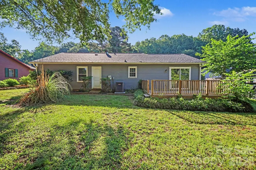 1530 Teddington Drive Charlotte NC 28214