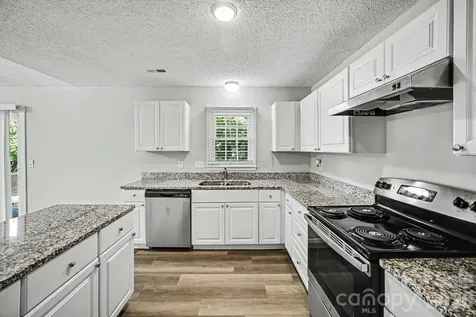 1530 Teddington Drive Charlotte NC 28214