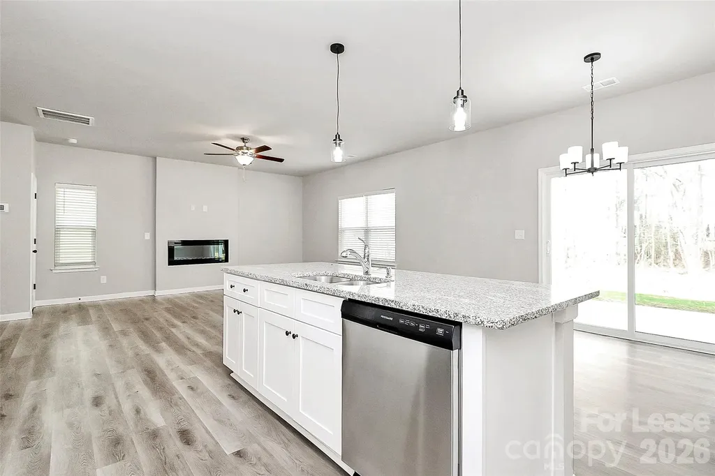 8208 Stonemere Lane Charlotte NC 28215