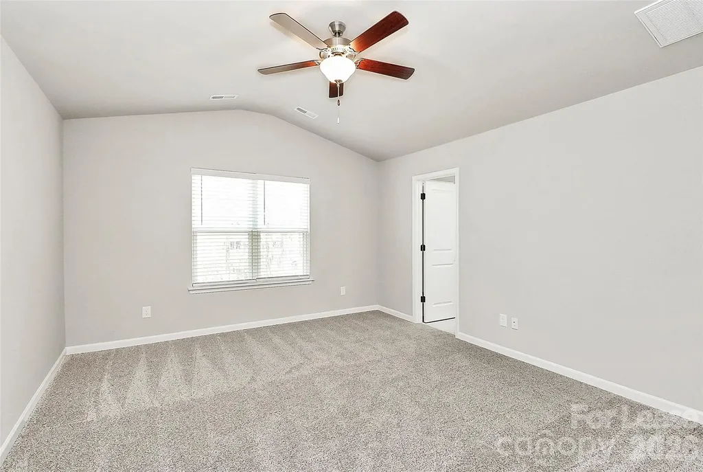 8208 Stonemere Lane Charlotte NC 28215