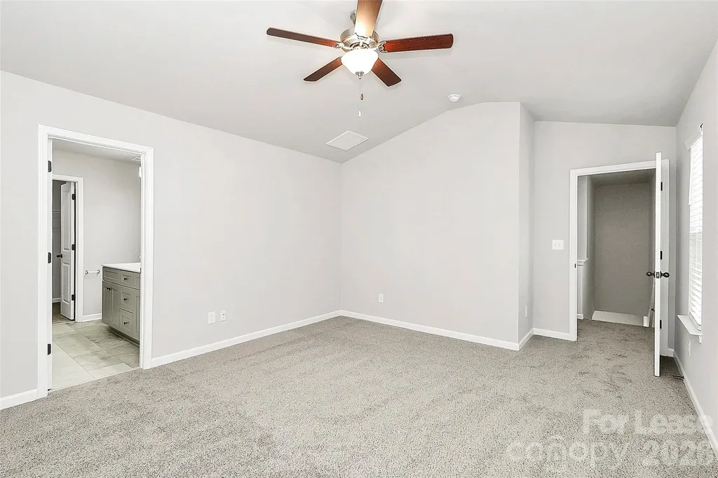 8208 Stonemere Lane Charlotte NC 28215
