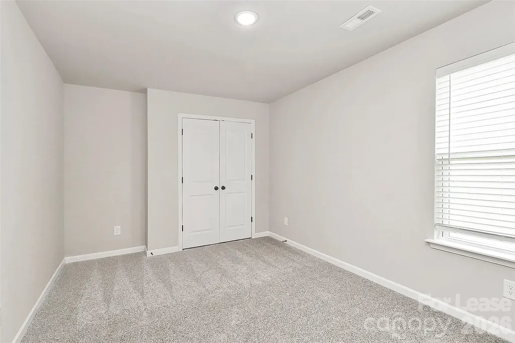 8208 Stonemere Lane Charlotte NC 28215