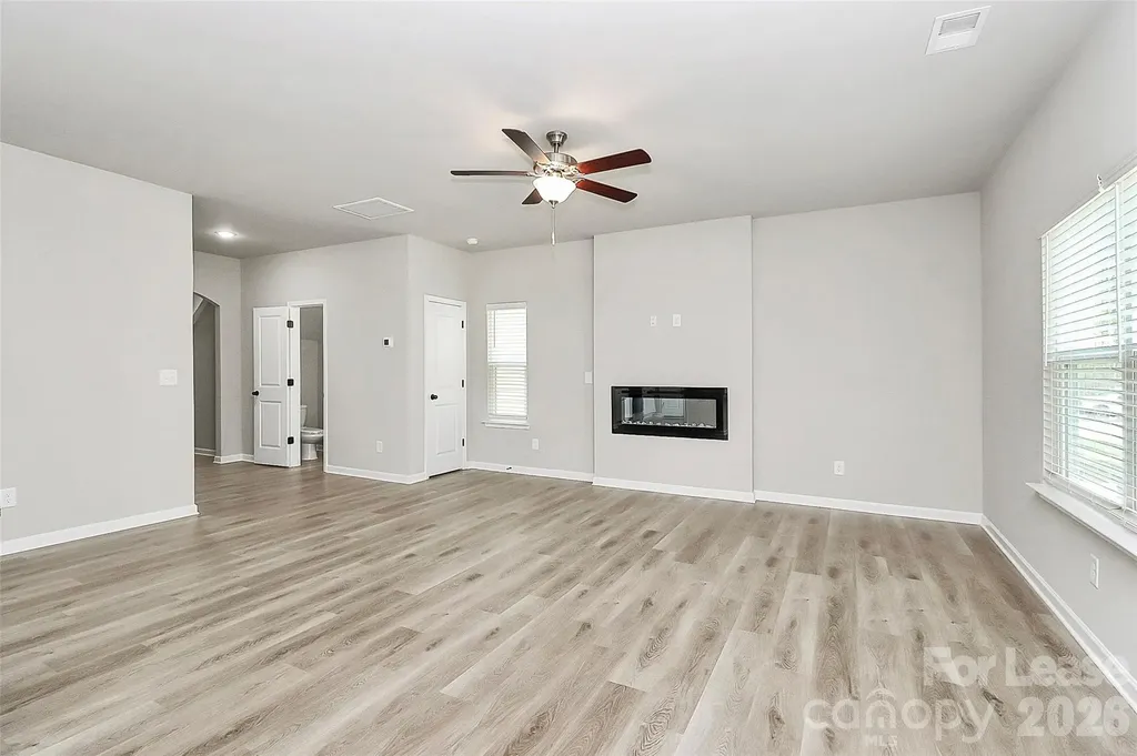 8208 Stonemere Lane Charlotte NC 28215