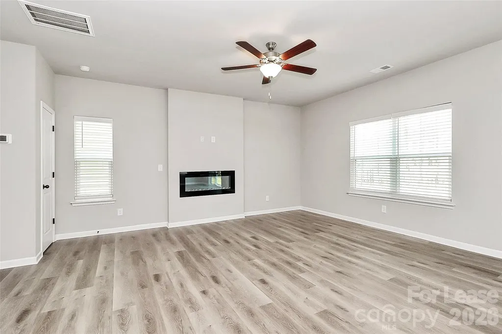 8208 Stonemere Lane Charlotte NC 28215