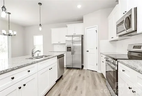8208 Stonemere Lane Charlotte NC 28215