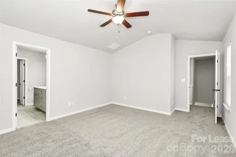 8208 Stonemere Lane Charlotte NC 28215