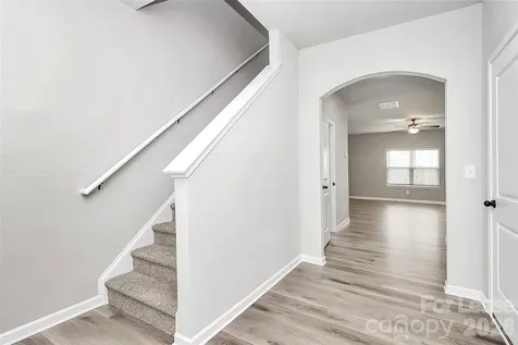 8208 Stonemere Lane Charlotte NC 28215
