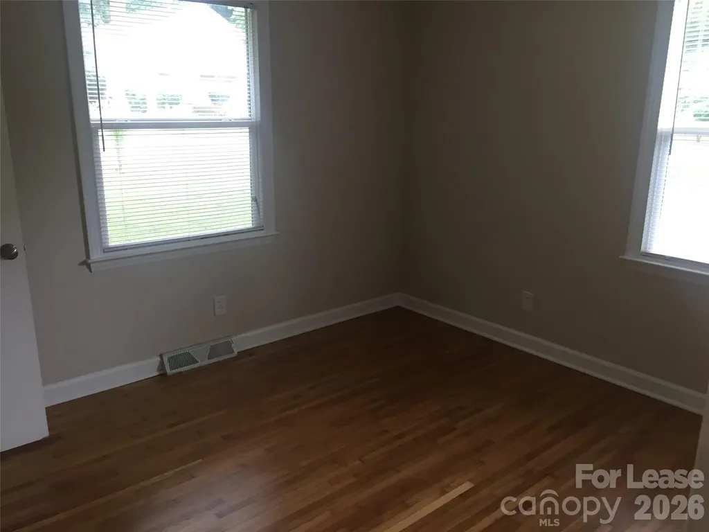 5433 Dolphin Lane Charlotte NC 28215