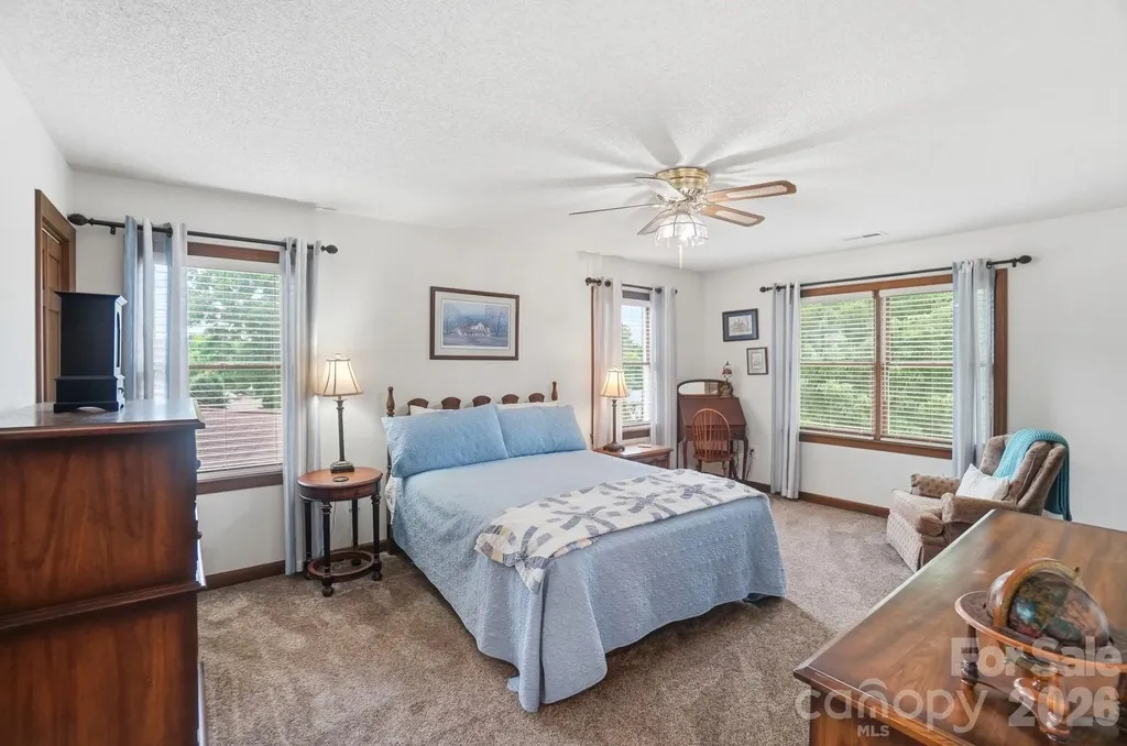 804 Mcgregor Drive NE Concord NC 28025