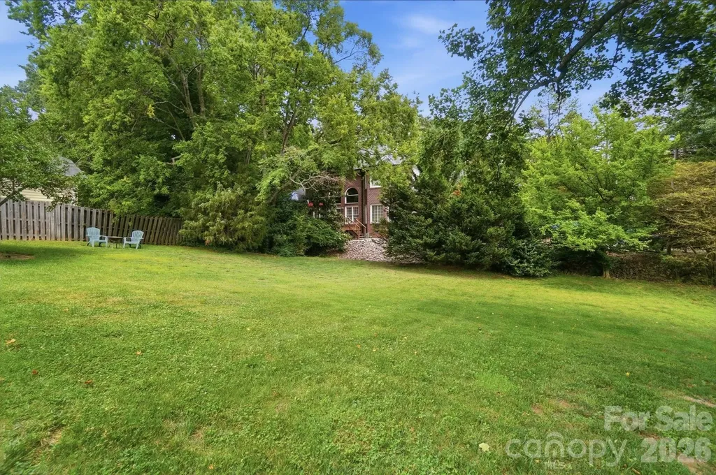 804 Mcgregor Drive NE Concord NC 28025