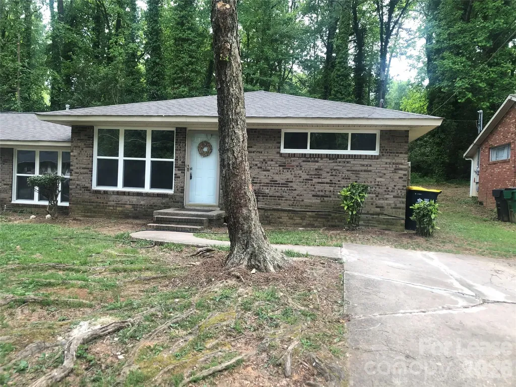524 Blendwood Drive Charlotte NC 28215
