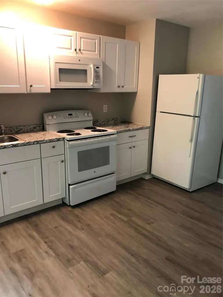 524 Blendwood Drive Charlotte NC 28215