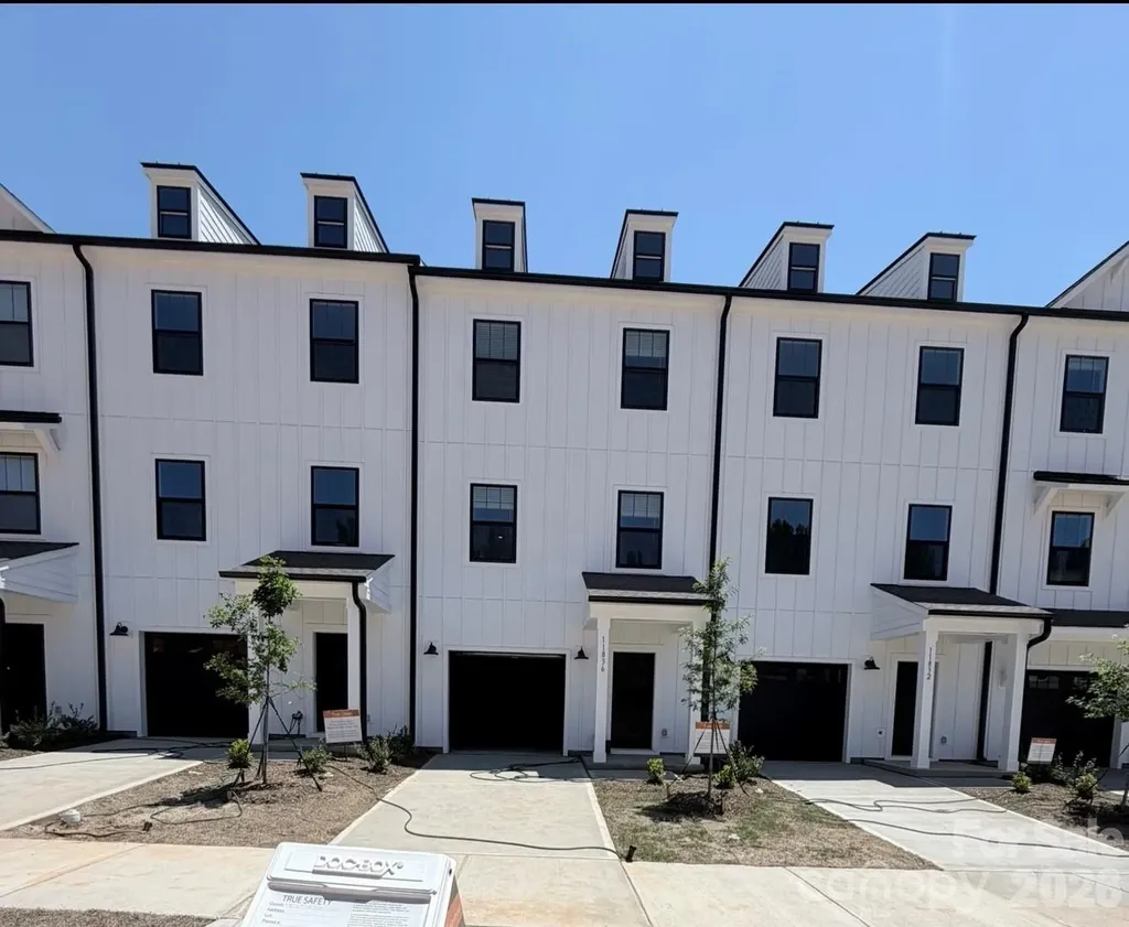 11836 Avocet Street Charlotte NC 28215