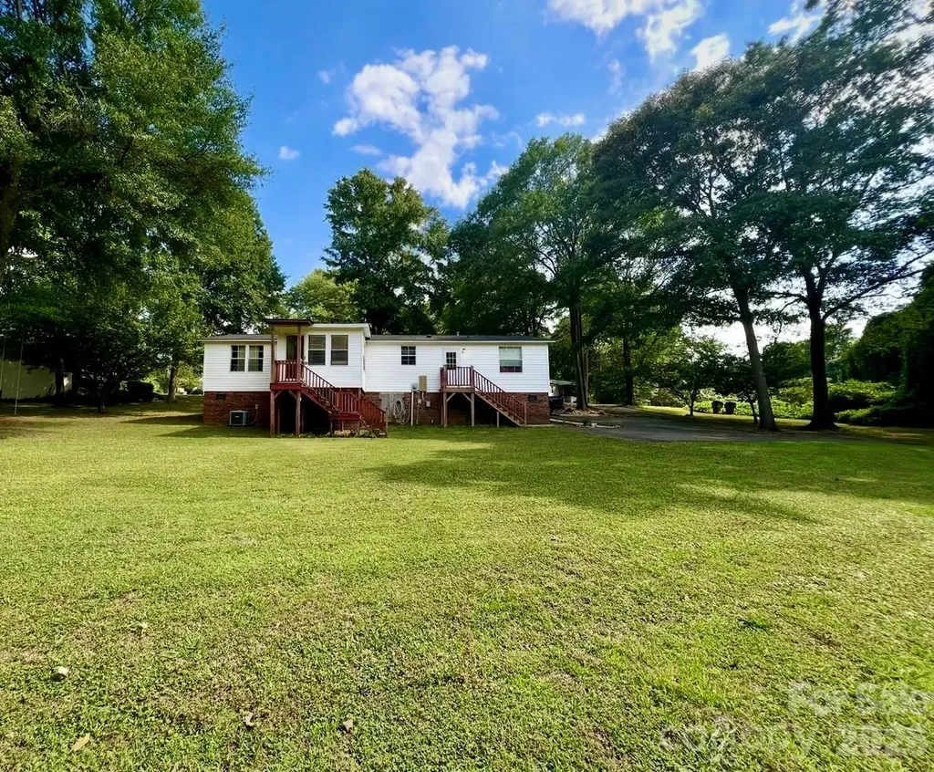 428 E Club Drive Gastonia NC 28054