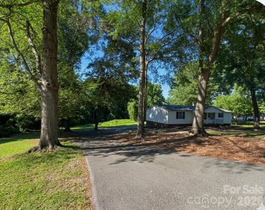 428 E Club Drive Gastonia NC 28054