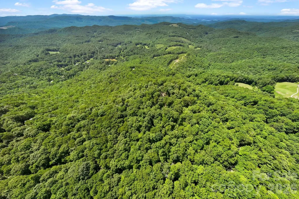 9999 Rocky Mountain Road Lake Toxaway NC 28747