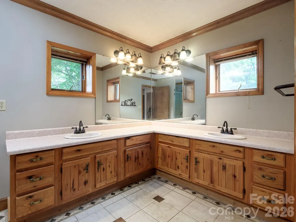 332 Island Cove Road Penrose NC 28766