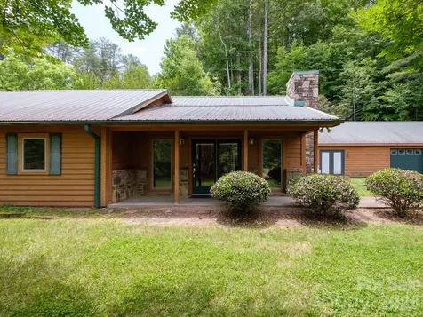 332 Island Cove Road Penrose NC 28766