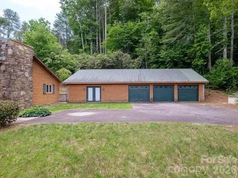 332 Island Cove Road Penrose NC 28766
