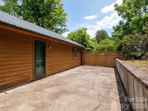 332 Island Cove Road Penrose NC 28766
