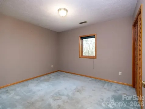 332 Island Cove Road Penrose NC 28766