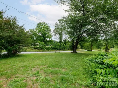 332 Island Cove Road Penrose NC 28766