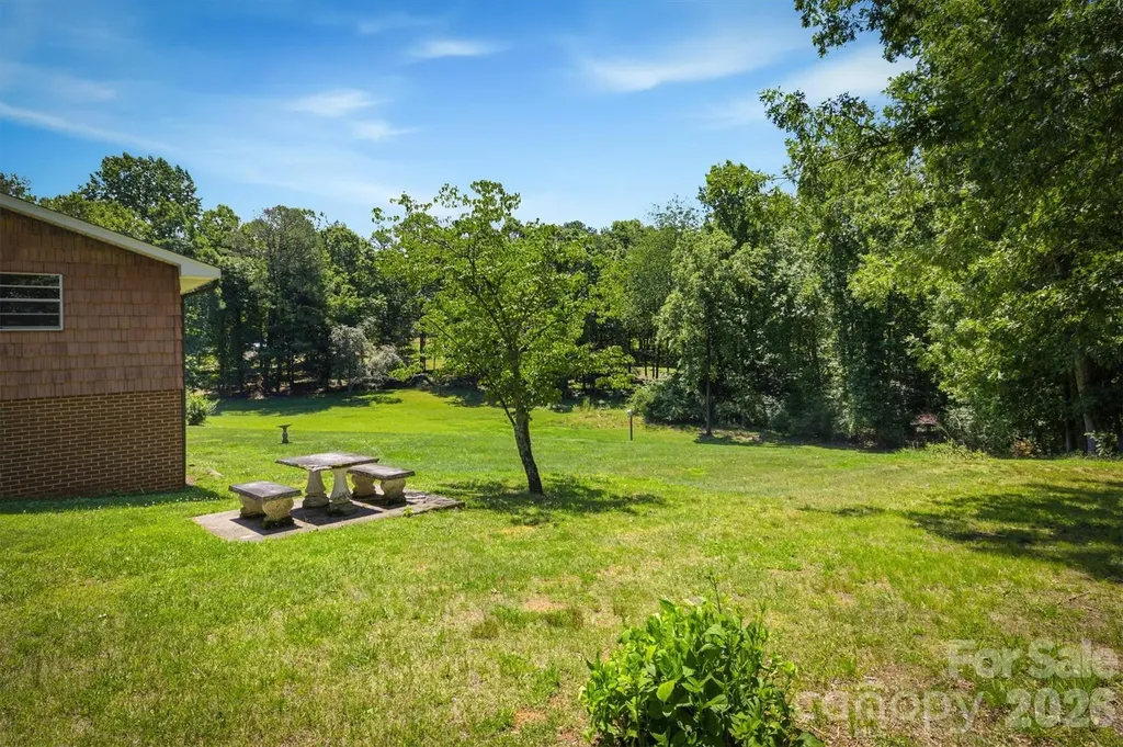 1256 Bethel Road Morganton NC 28655