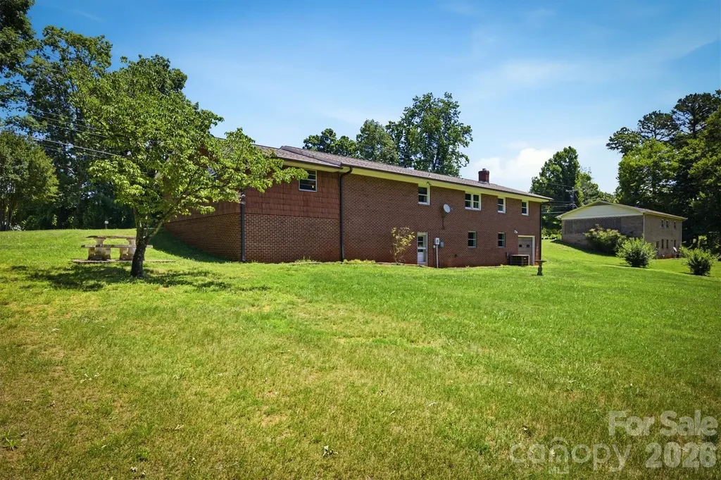 1256 Bethel Road Morganton NC 28655