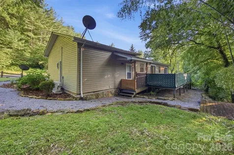 5513 Old Linville Road Marion NC 28752