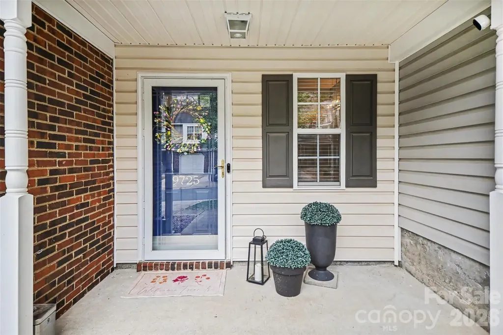 9725 Mattforest Circle Charlotte NC 28277