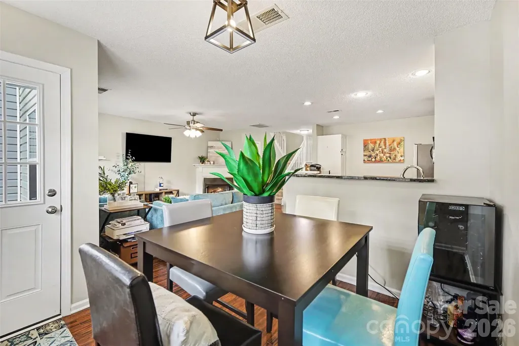 9725 Mattforest Circle Charlotte NC 28277