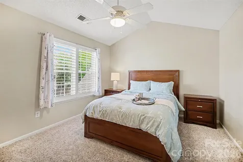 9725 Mattforest Circle Charlotte NC 28277