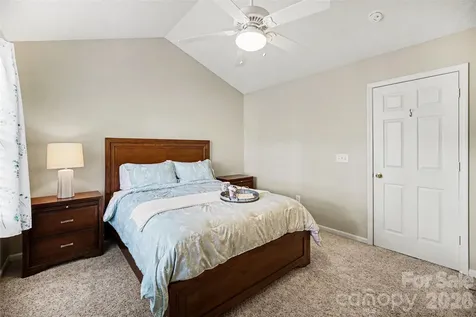 9725 Mattforest Circle Charlotte NC 28277