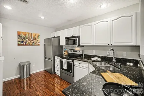 9725 Mattforest Circle Charlotte NC 28277