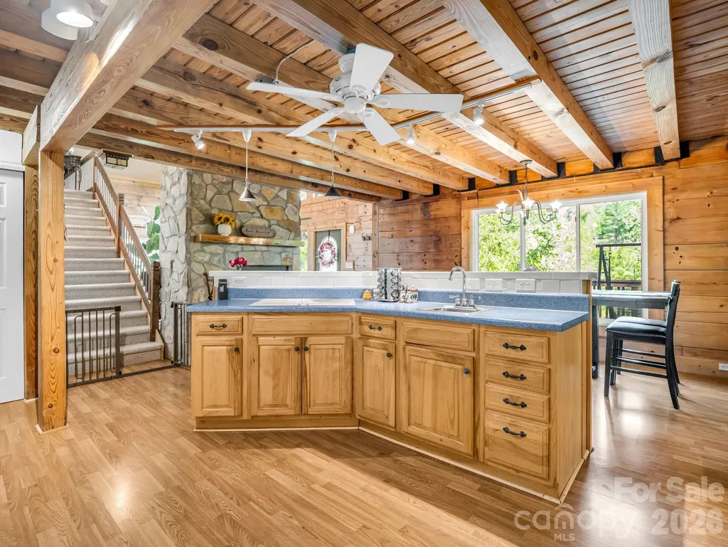 247 Woods Road Spruce Pine NC 28777