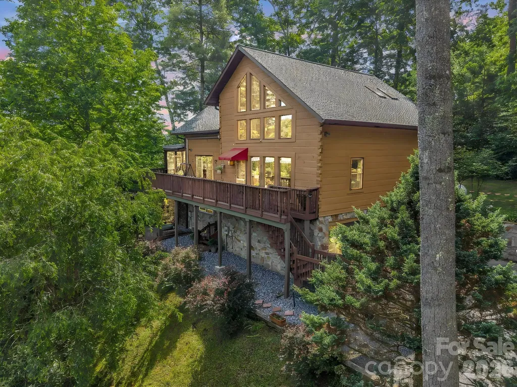 247 Woods Road Spruce Pine NC 28777