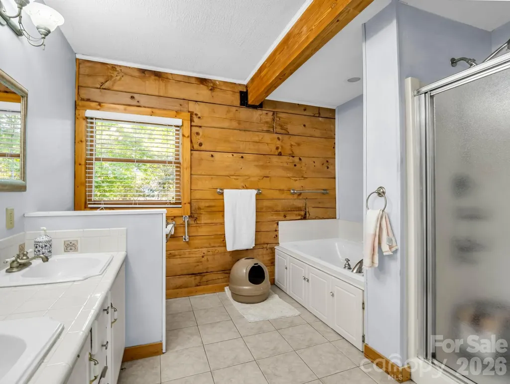 247 Woods Road Spruce Pine NC 28777