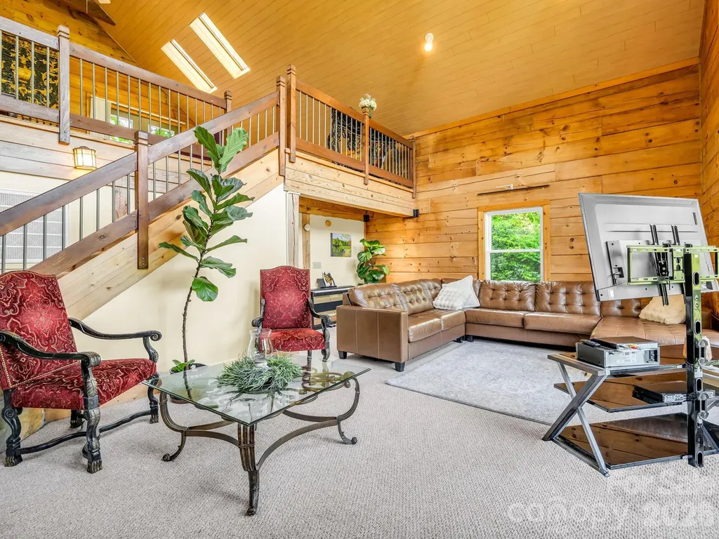 247 Woods Road Spruce Pine NC 28777