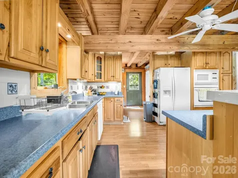 247 Woods Road Spruce Pine NC 28777