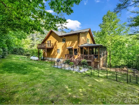 247 Woods Road Spruce Pine NC 28777