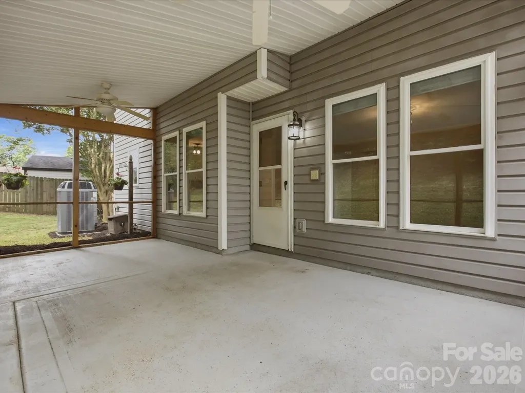 12332 Old Prairie Road Charlotte NC 28277