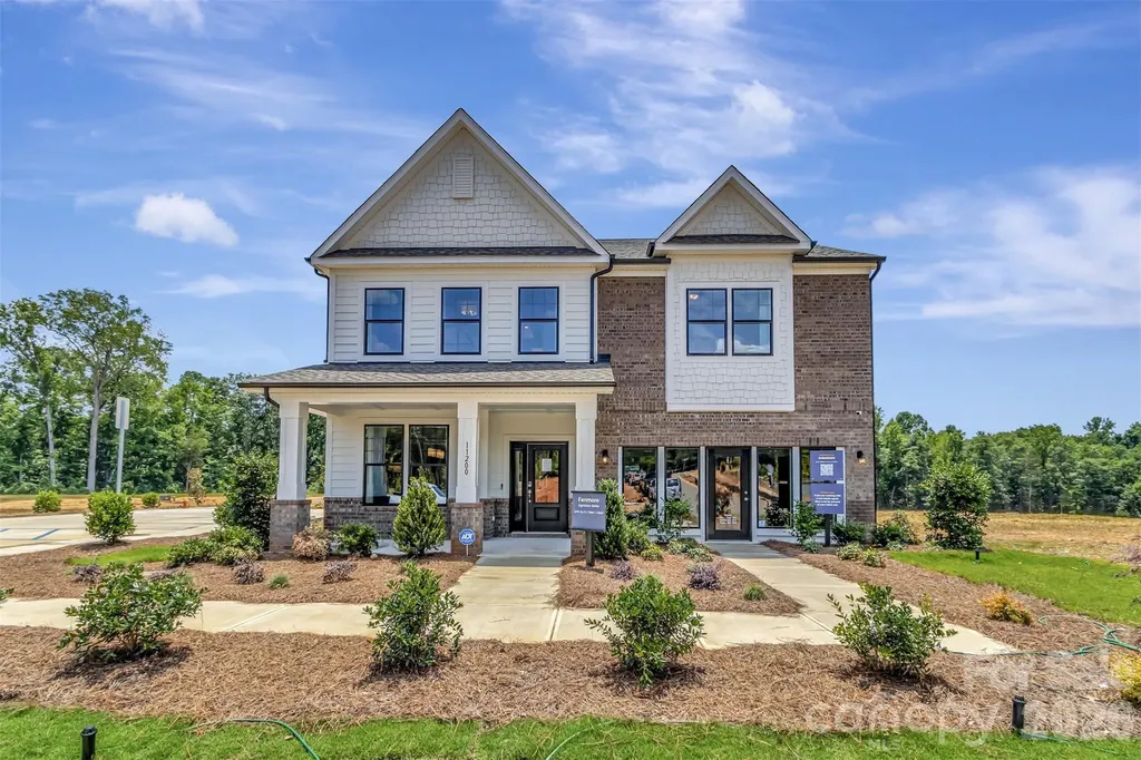 11200 Lochmere Road Charlotte NC 28278