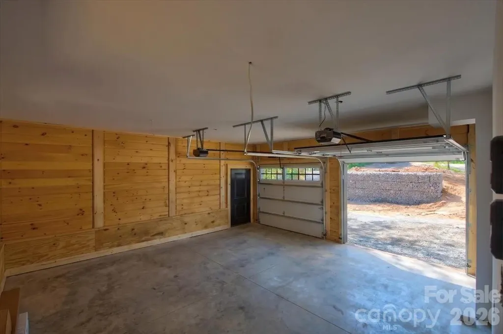 2199 Castle Peak Mountain Connelly Springs NC 28612