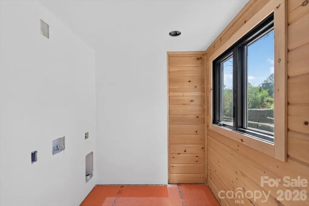 2199 Castle Peak Mountain Connelly Springs NC 28612