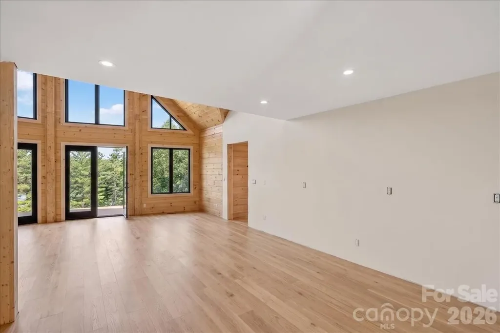 2199 Castle Peak Mountain Connelly Springs NC 28612