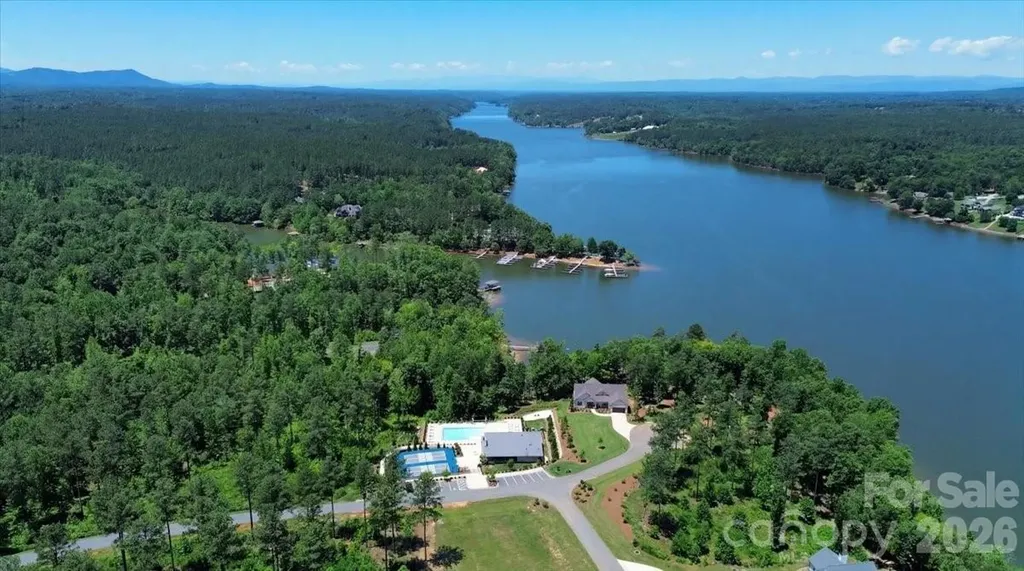 2199 Castle Peak Mountain Connelly Springs NC 28612