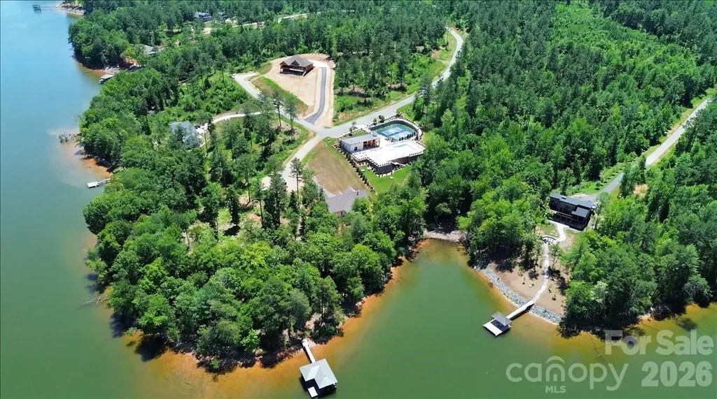 2199 Castle Peak Mountain Connelly Springs NC 28612