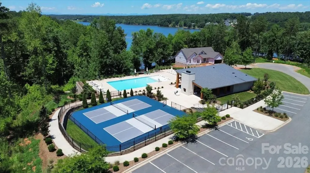 2199 Castle Peak Mountain Connelly Springs NC 28612