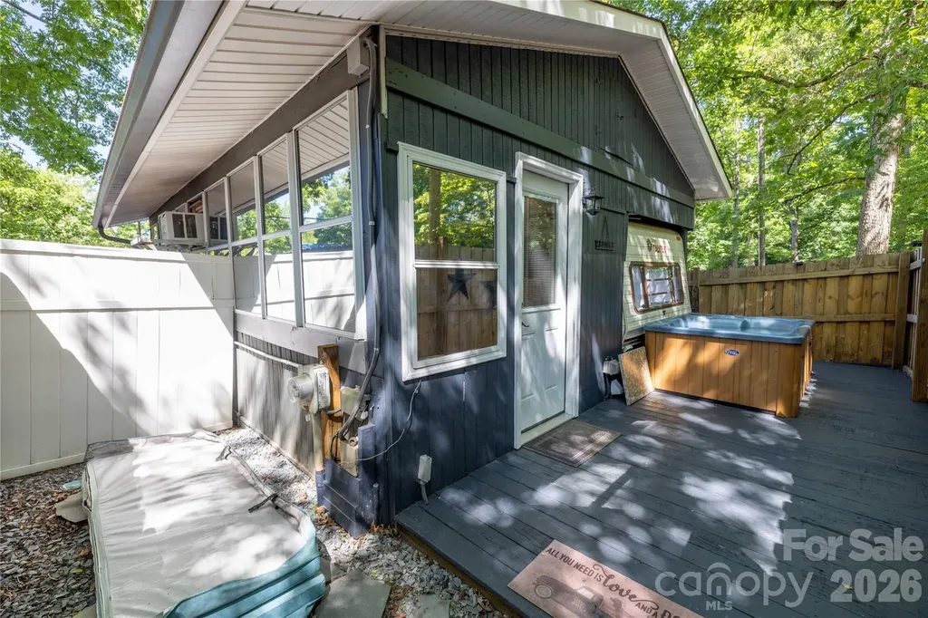 110 & 112 Laurel Ridge Mount Gilead NC 27306